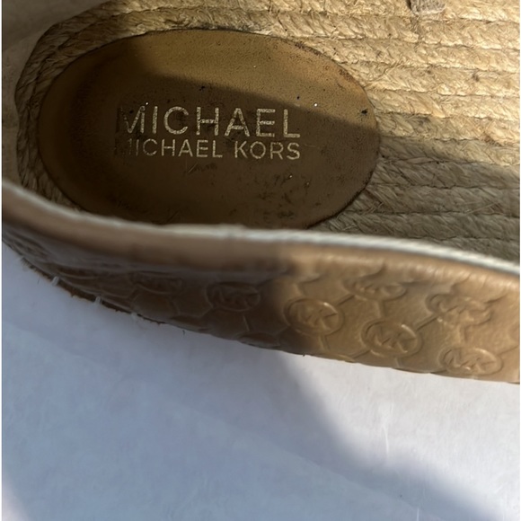 EUC Michael Kors embossed logo leather flat espadrilles shoes Tan caramel 10 - Picture 7 of 12